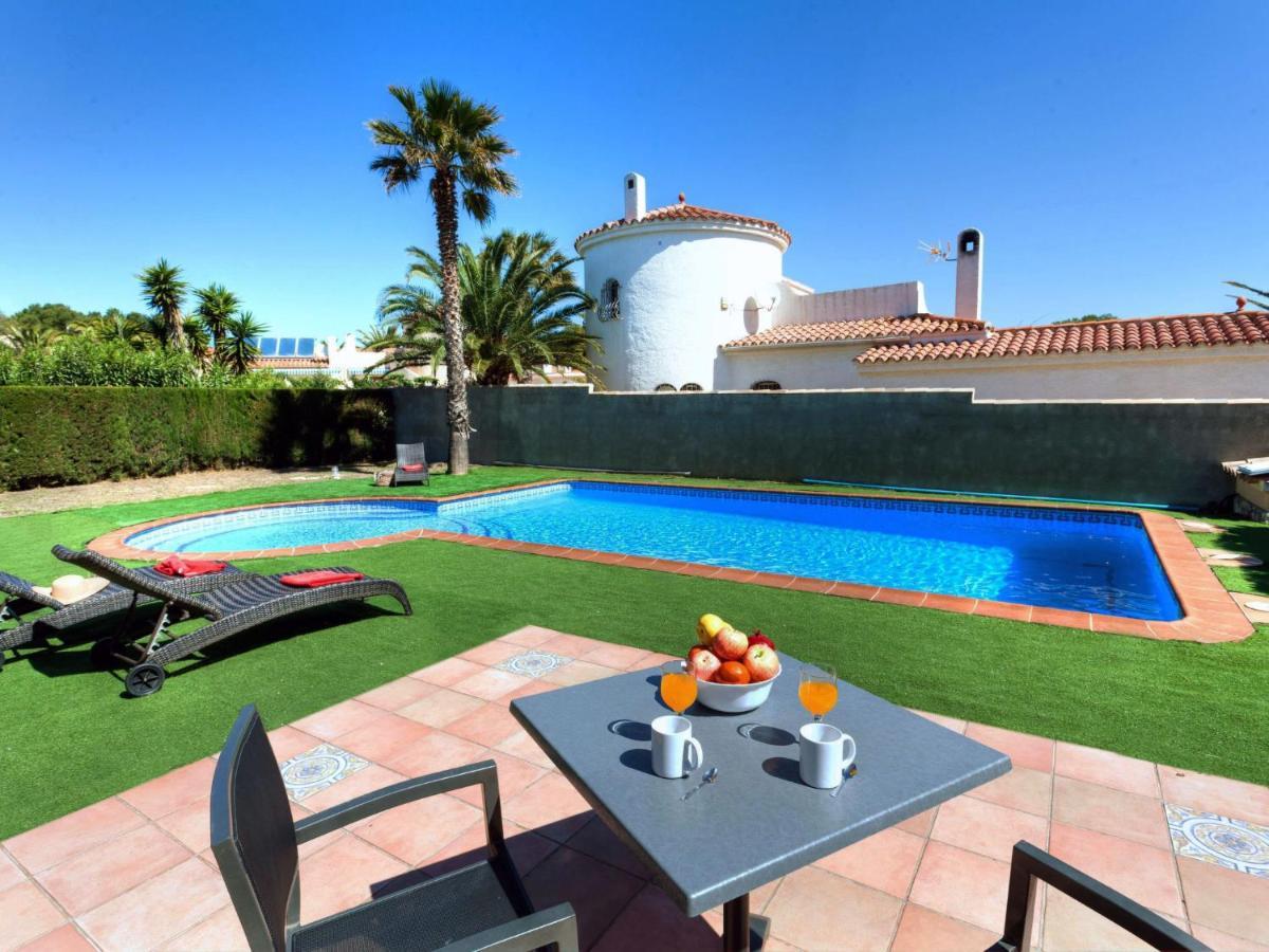 Villa Villa Caleta By Interhome Les Tres Cales Kültér fotó