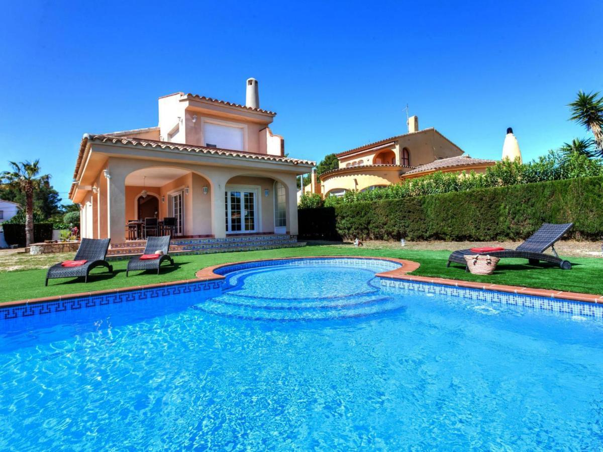Villa Villa Caleta By Interhome Les Tres Cales Kültér fotó