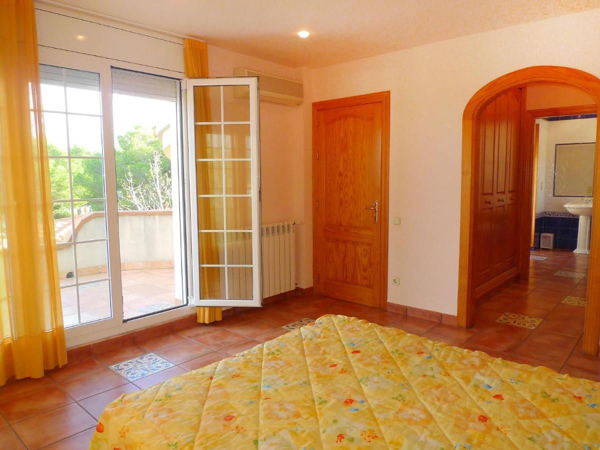 Villa Villa Caleta By Interhome Les Tres Cales Kültér fotó